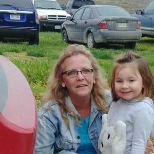 Meet your Posher, Debbie